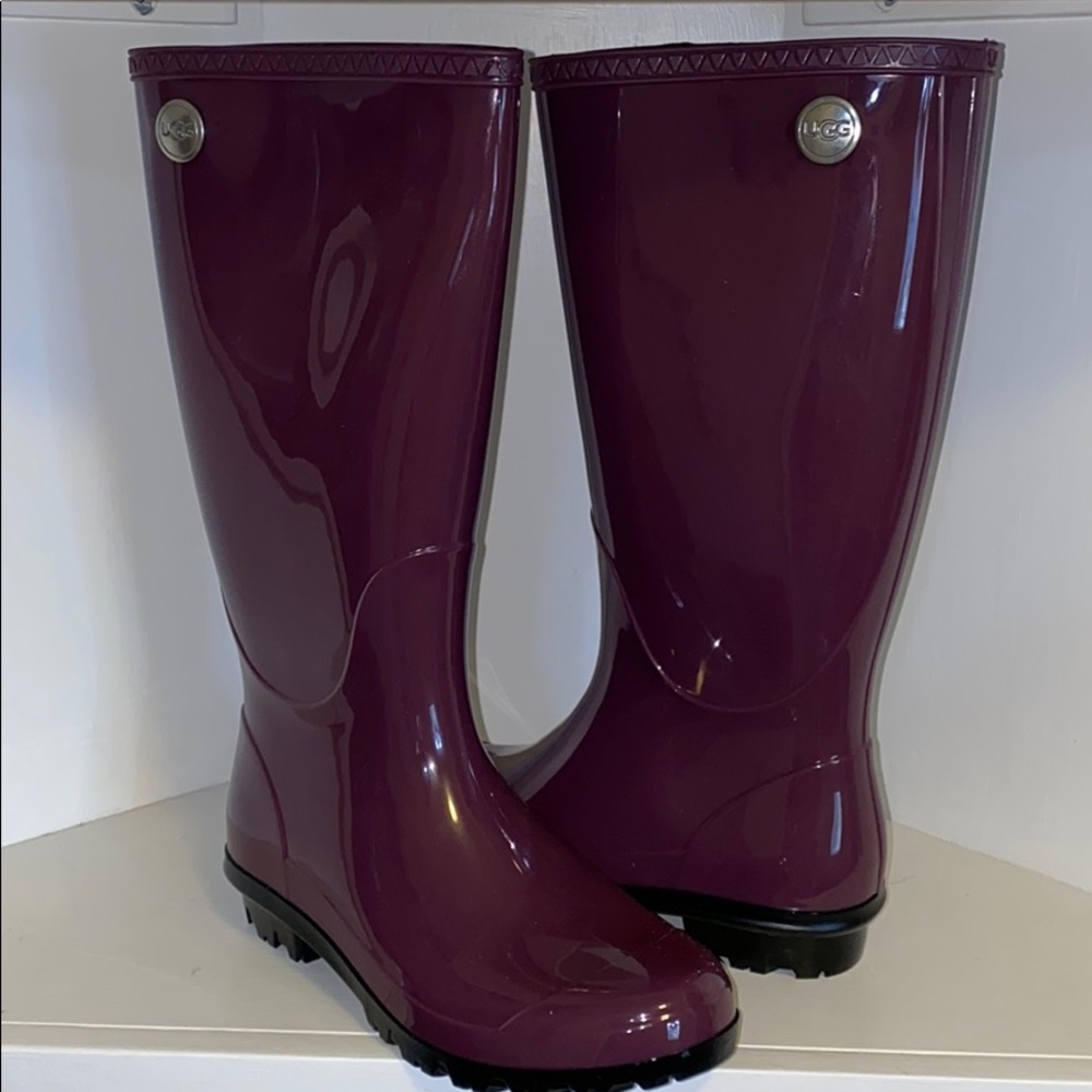 AUTH NIB UGG SHAYE RAIN BOOTS ASTER US6 or 8
